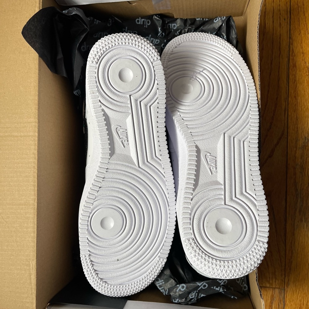 Shattered Glitter Swoosh AF1 - Picture 6 of 8